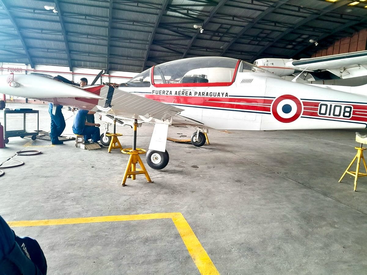 La Fuerza Aérea Paraguaya inicia los trabajos de mantenimiento de sus T