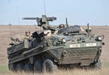 M-1126 Stryker maniobra en el campo de entrenamiento de Smardan, Rumania, durante ejercicios conjuntos realizados en abril de 2015. Imagen: US Army - Sgt. William A. Tanner.