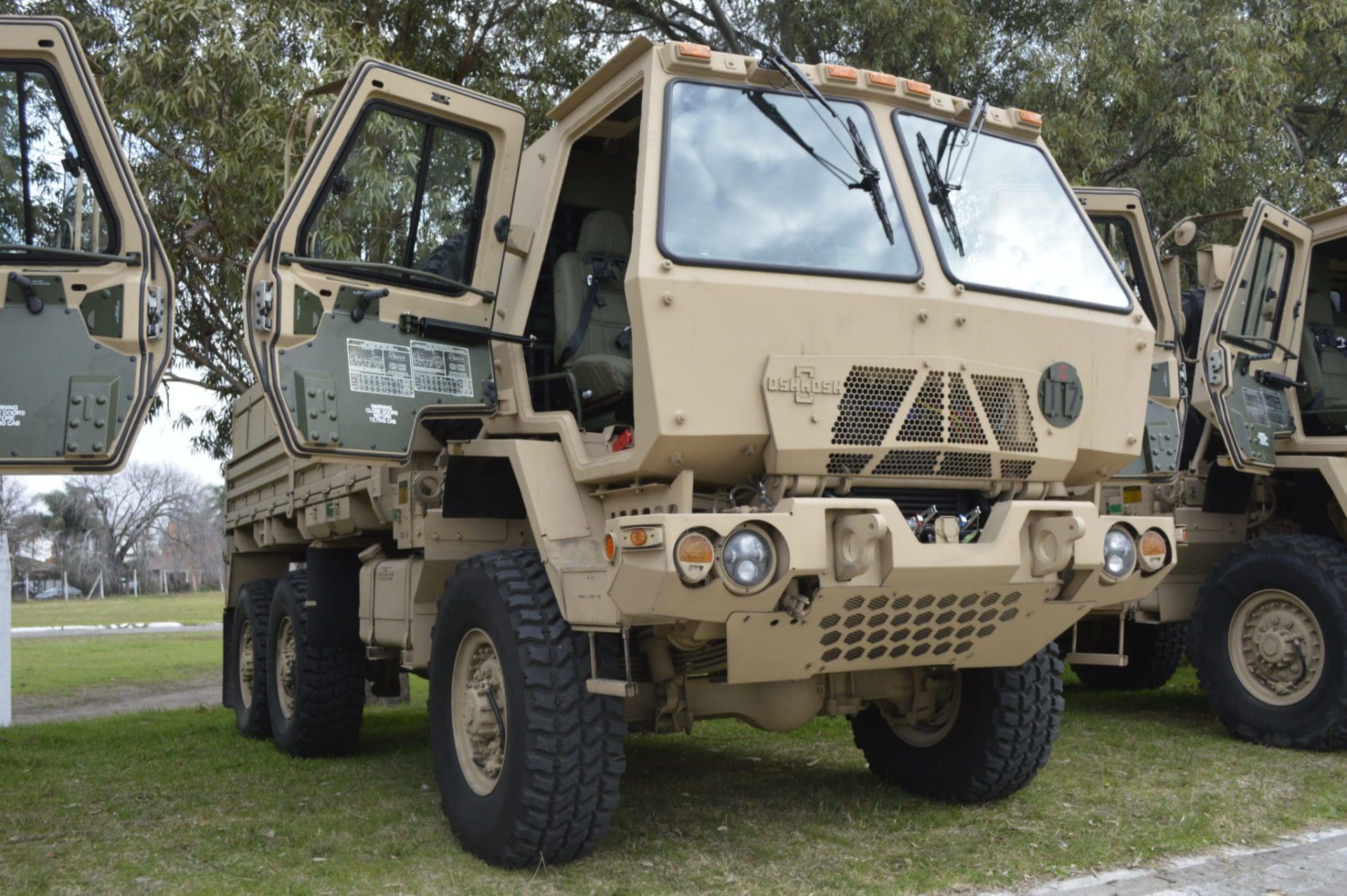 El Ejercito Argentino A La Espera De Una Nueva Partida De Camiones ...