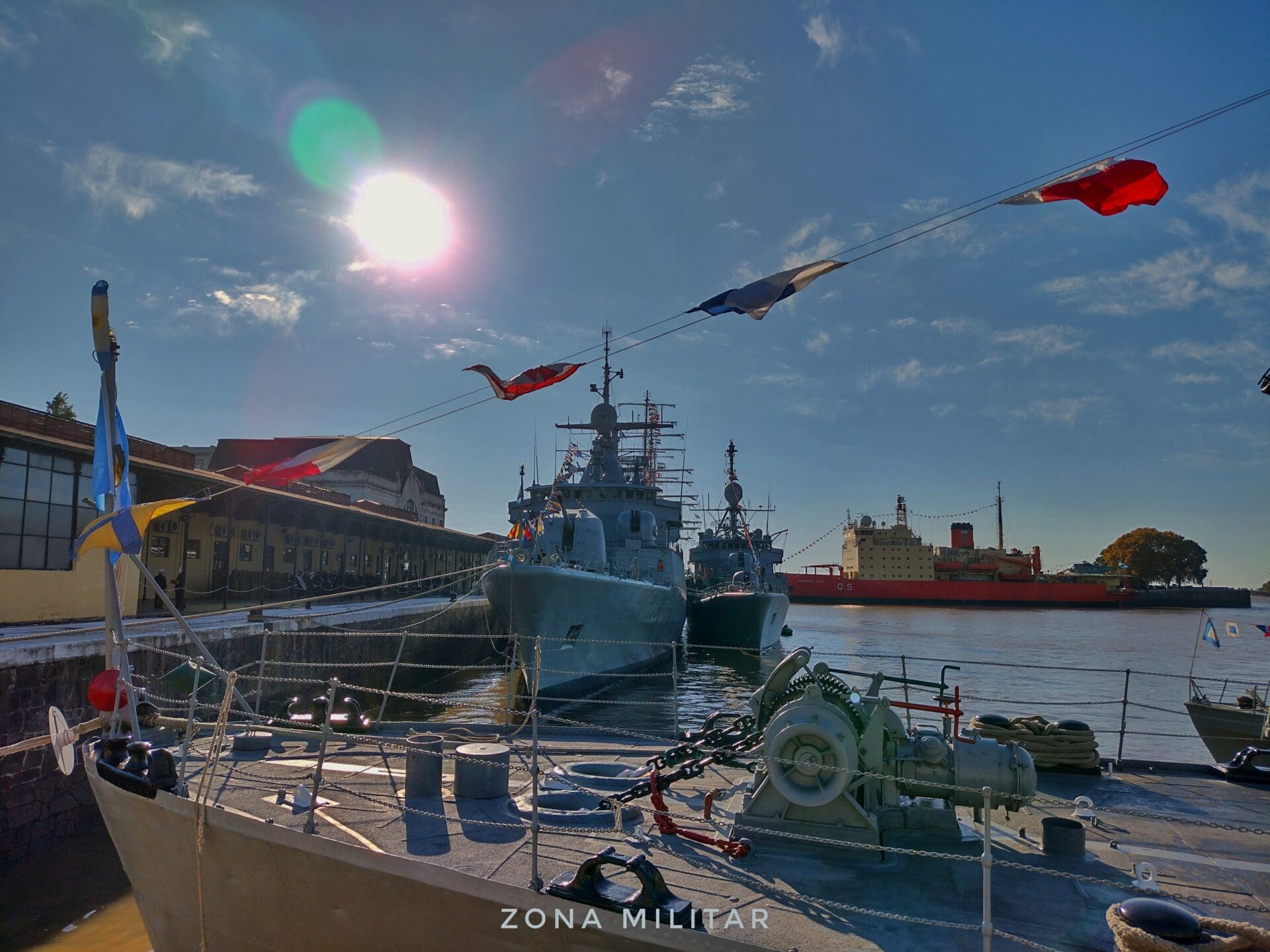 Cobertura - La Armada Argentina Celebró Su Día En El Apostadero Naval ...