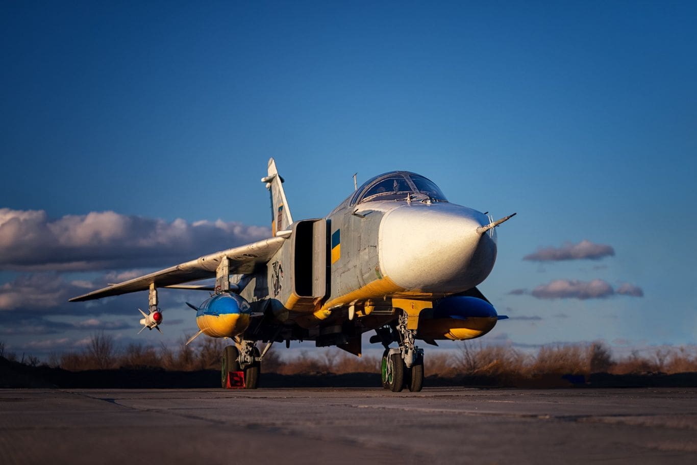 Ucrania Modificó Sus Su-24 Fencer Para Lanzar Los Misiles Storm Shadow