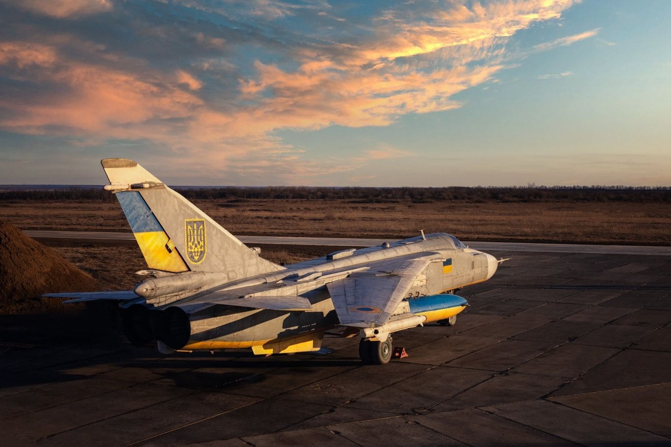 Ucrania Modificó Sus Su-24 Fencer Para Lanzar Los Misiles Storm Shadow