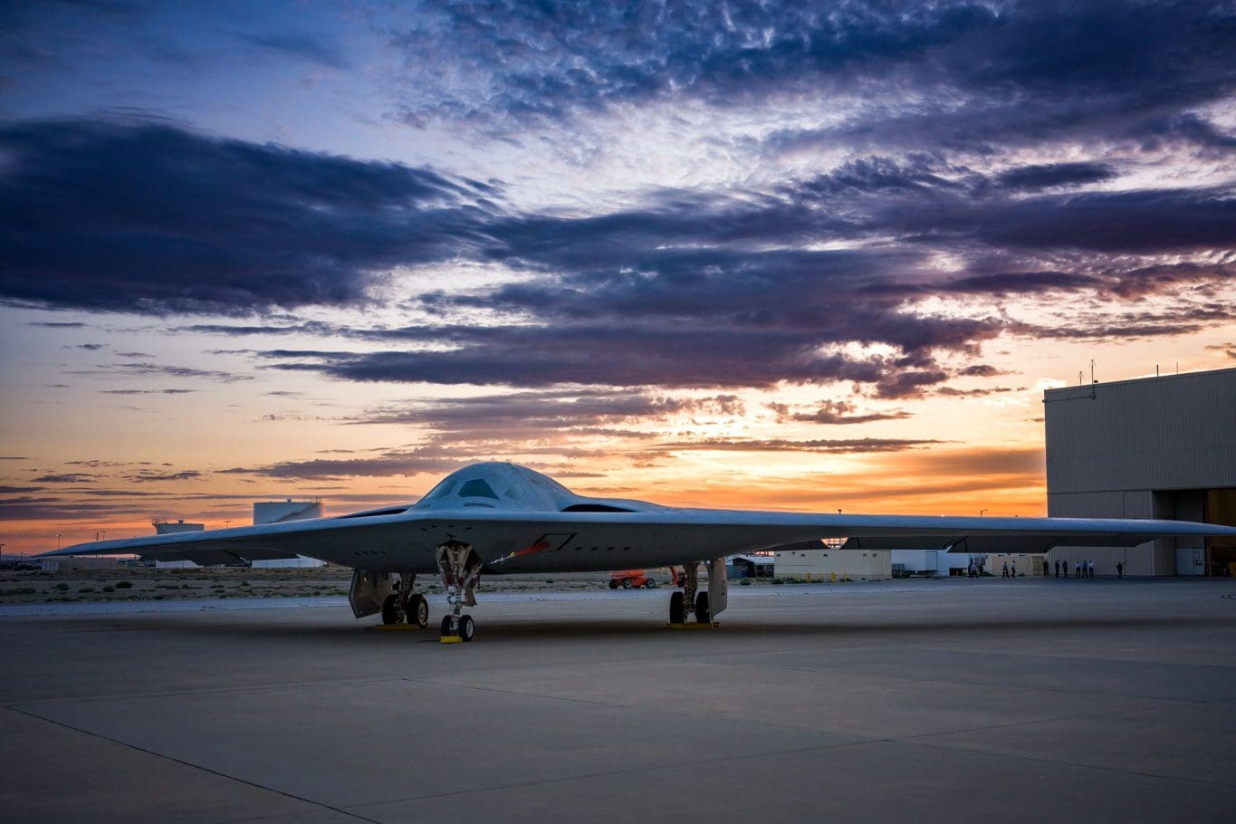 El Nuevo Bombardero B-21 Raider De La Fuerza Aérea De EE.UU. Completó ...